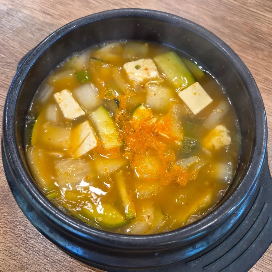 고등어구이 정식에 함께 나온 된장찌개