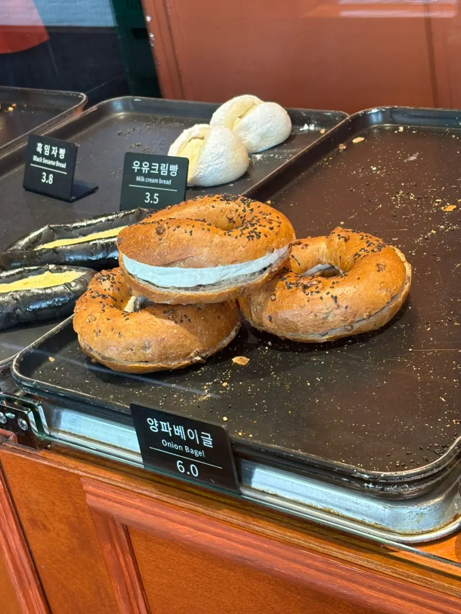 Onion bagels on display at Munhwa Bakery