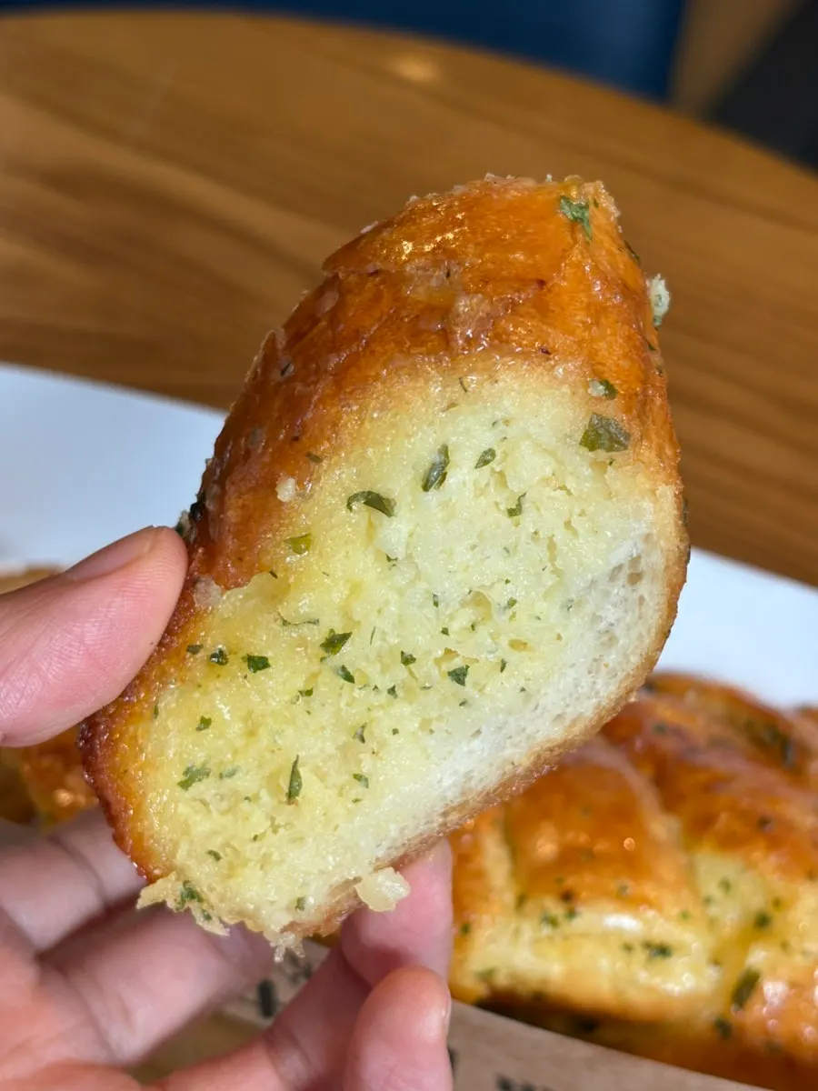 Close-up of Munhwa Bakery garlic bread