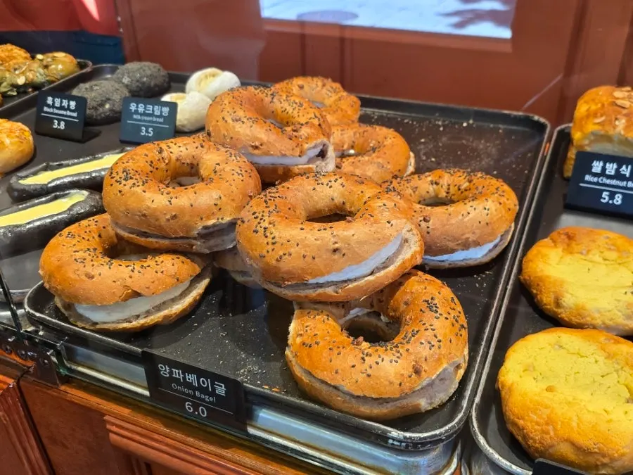 문화제빵 진열 빵과 금액대