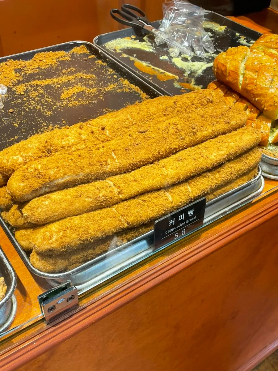 Munhwa Bakery, run mainly as a takeout shop