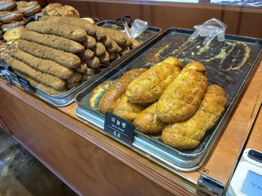 Garlic baguette picked at Munhwa Bakery
