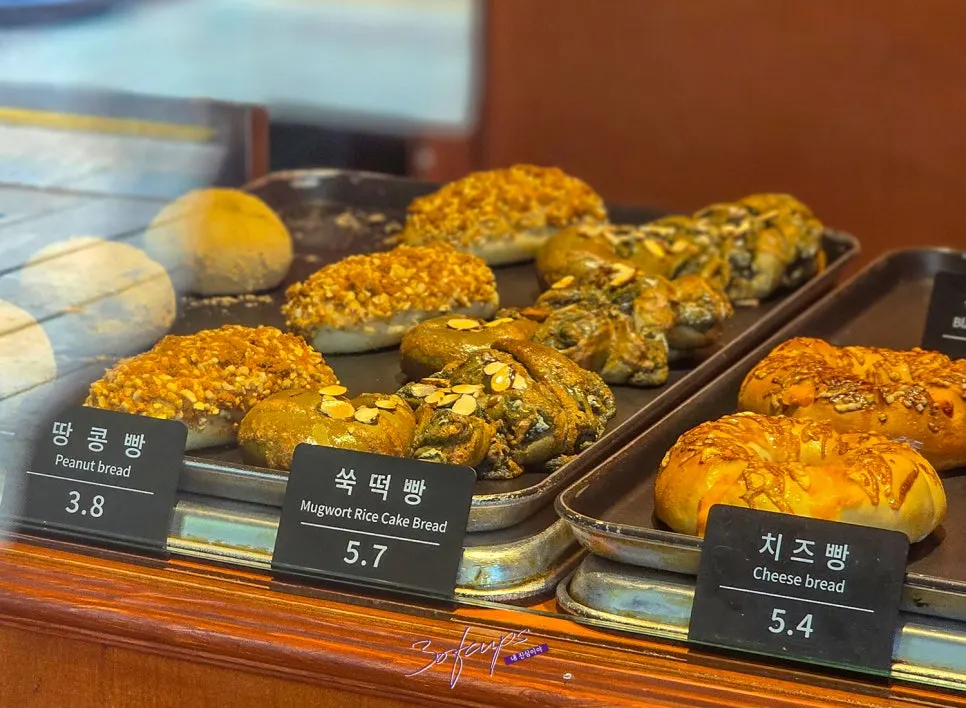 Full view of the bread display at Munhwa Bakery