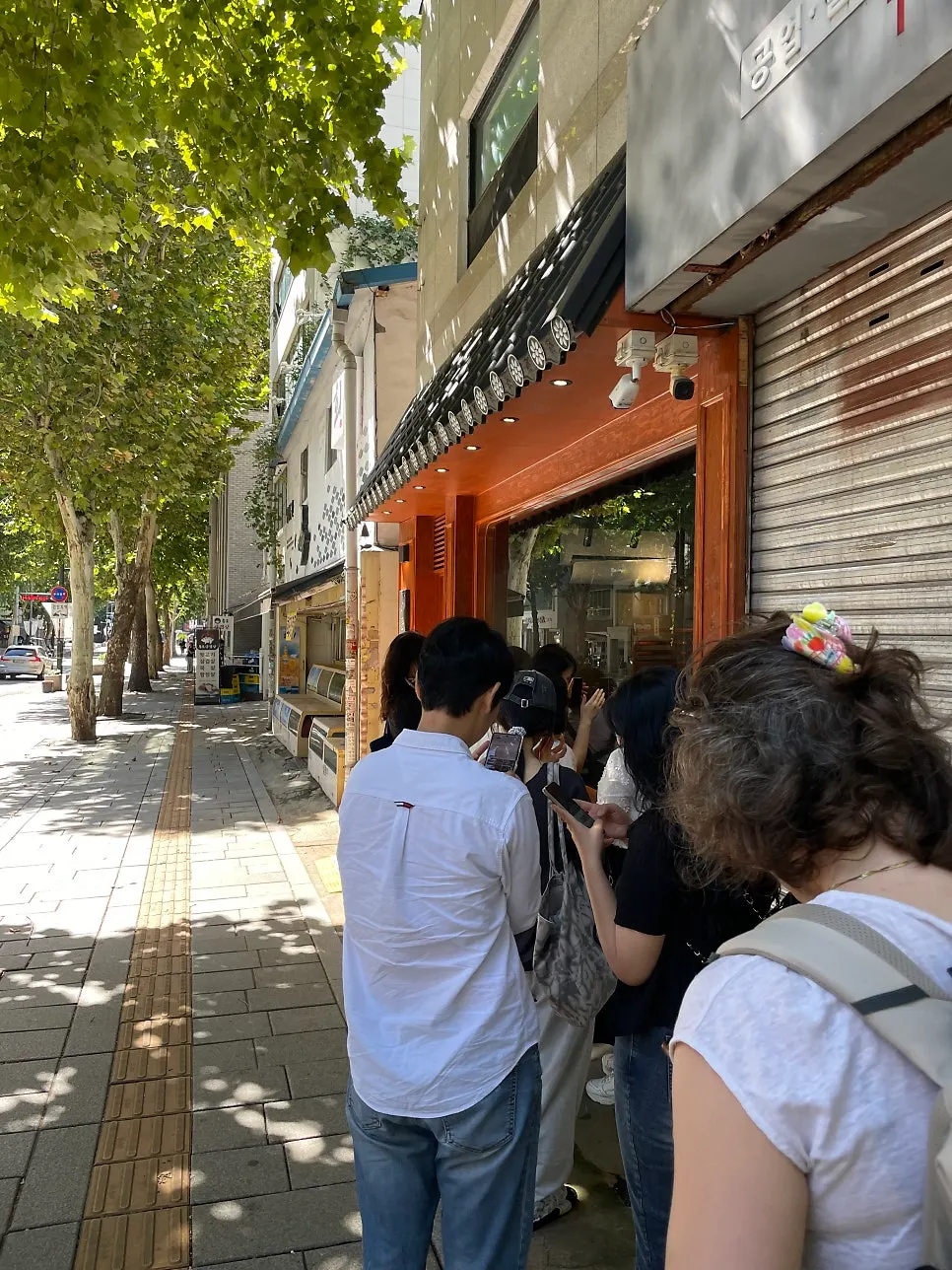오픈 전 문화제빵 앞 웨이팅 줄