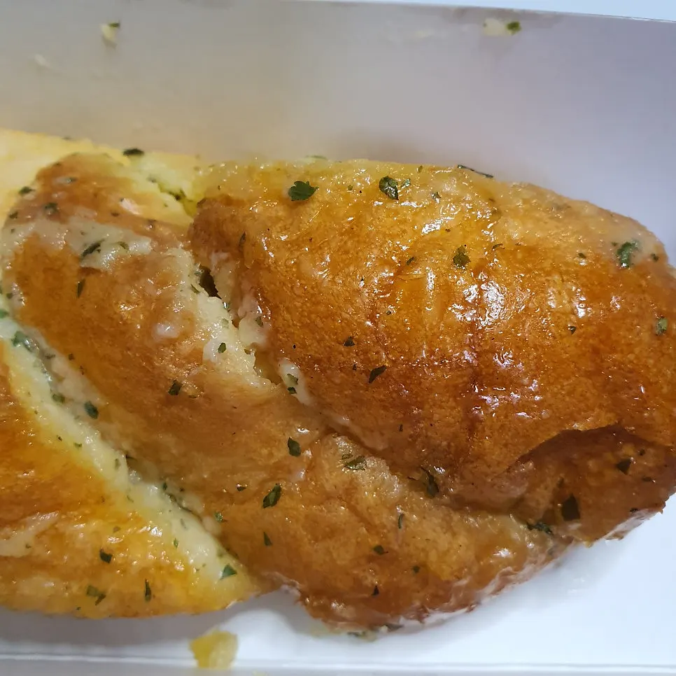 Garlic bread from Munhwa Bakery packed to go