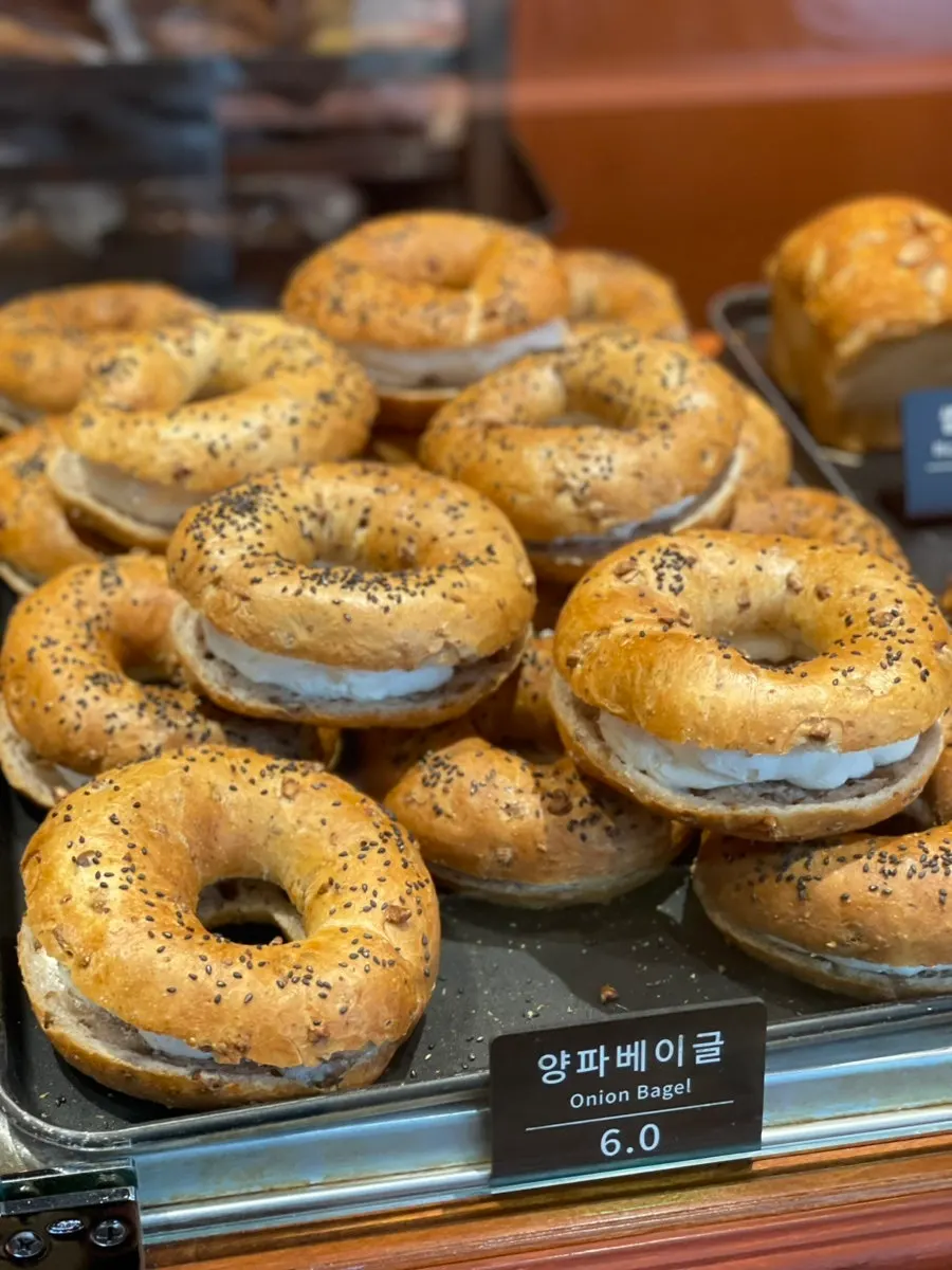 한 종류만 있는 문화제빵 양파베이글