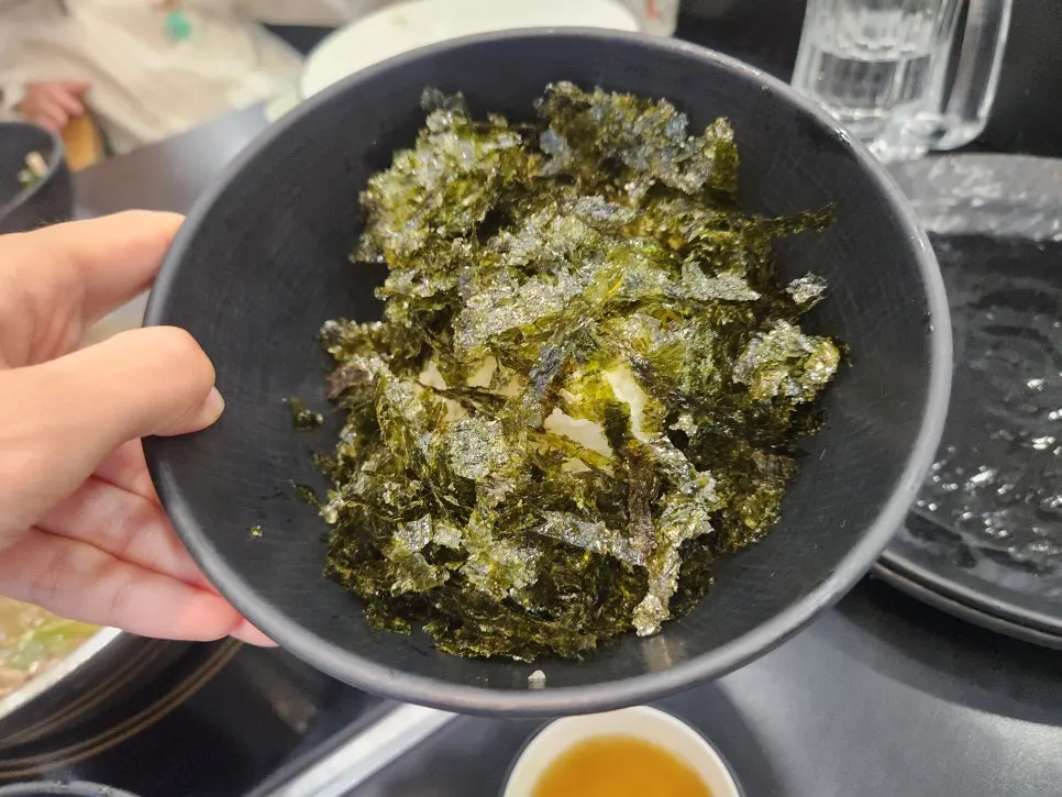 김과 밥으로 구성된 어린이 공기밥