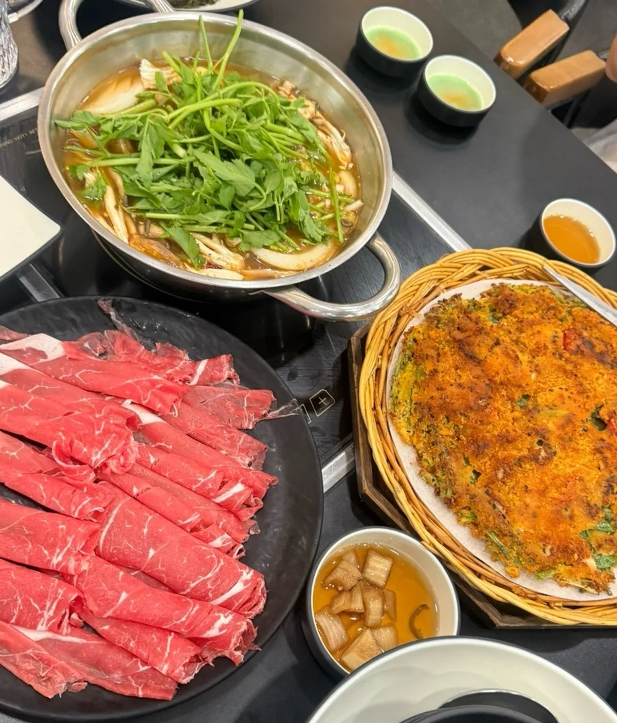 Guide to eating shabu kalguksu