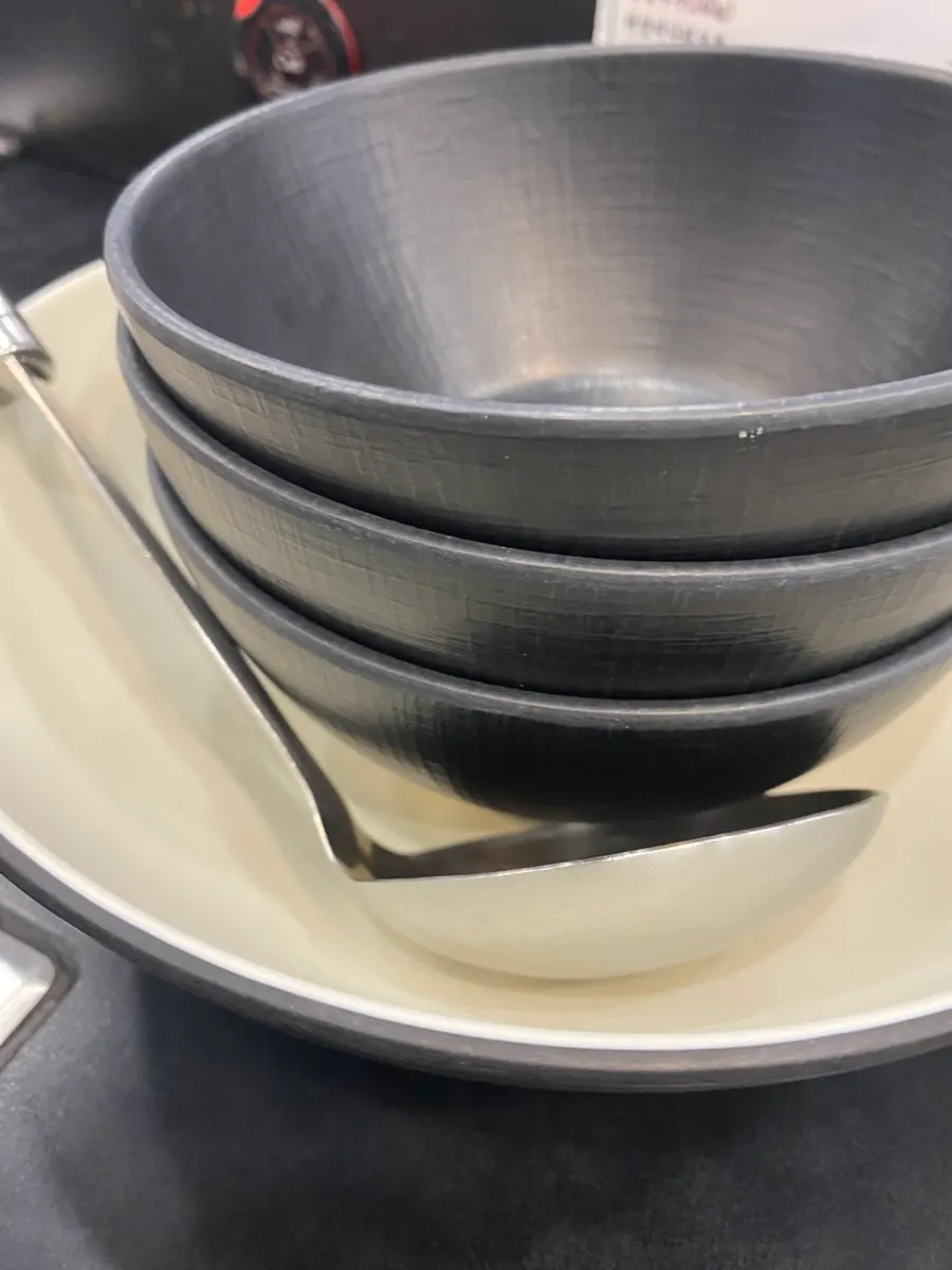 Sujebi placed on top of the kalguksu noodles