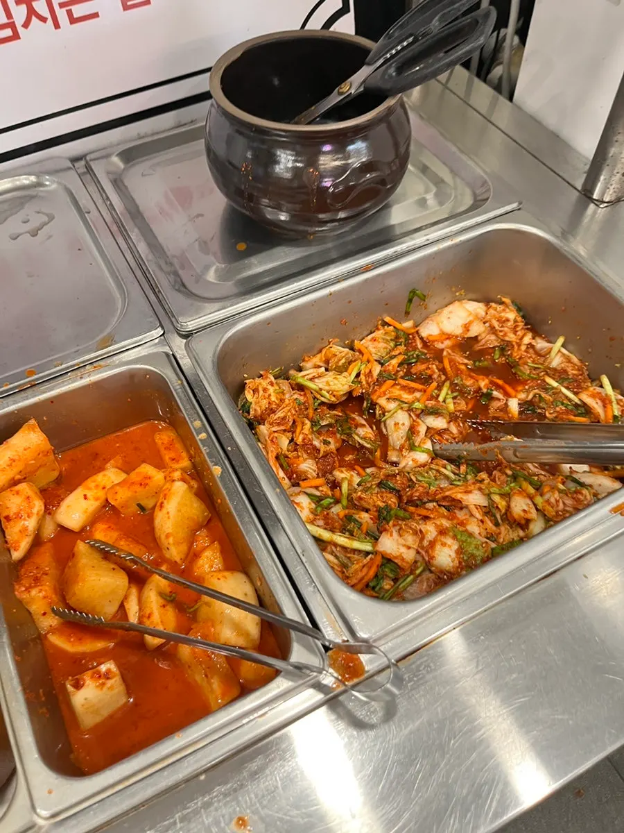 Self-serve bar with kimchi and kkakdugi