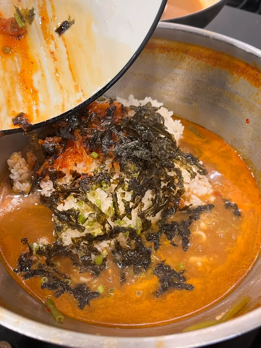 House-made kalguksu noodles simmered in broth