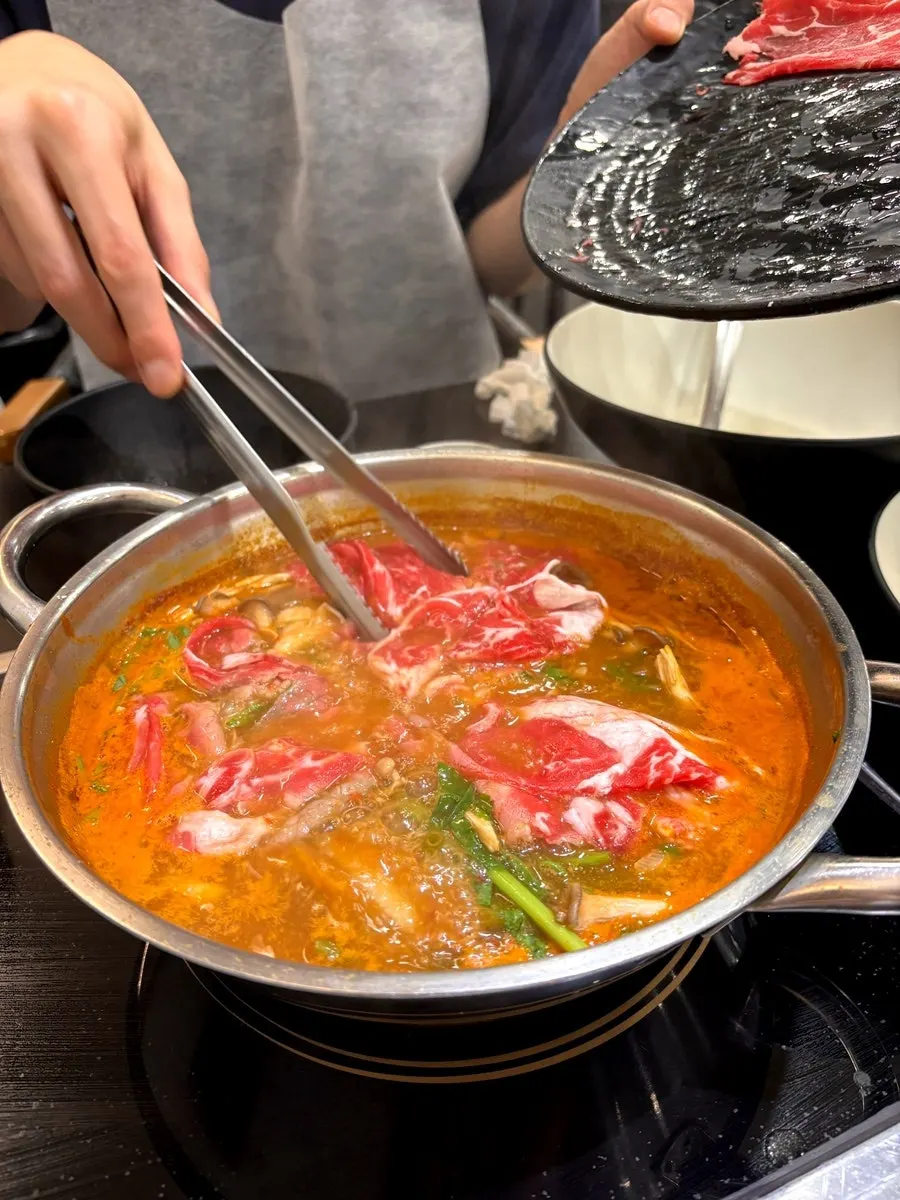 추가 주문한 소고기 140g 접시