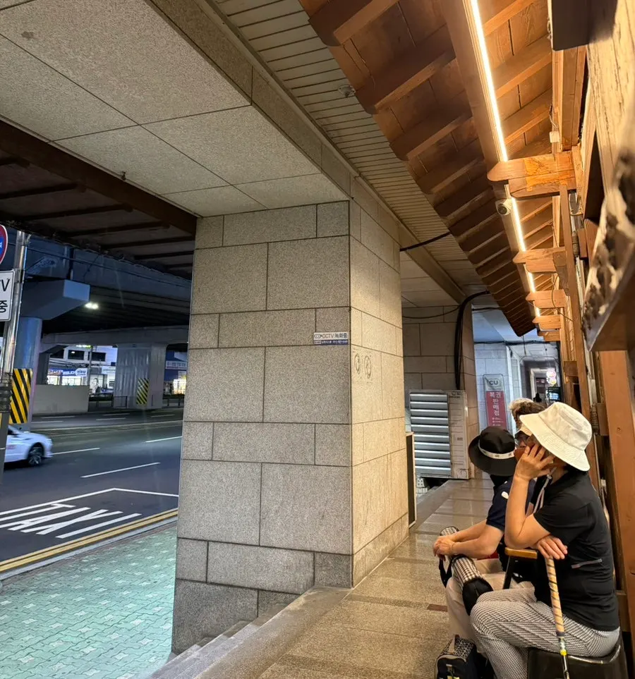 Restaurant entrance inside Daerim Munhyeon City Plaza
