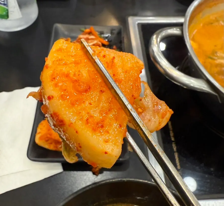 Shabu-shabu meat with kkakdugi