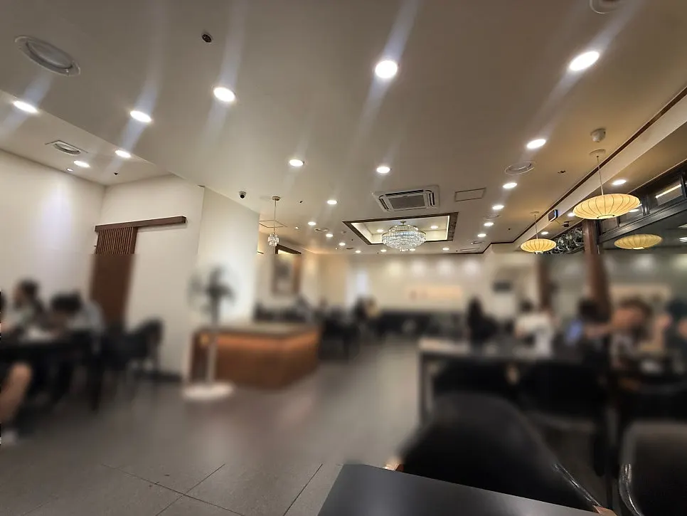Entrance of Yunujae inside Daerim Munhyeon City Plaza