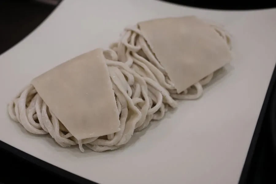 Basic table setting for the white-broth shabu kalguksu set for two