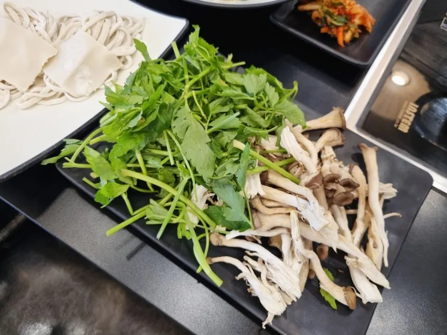 Soy sauce with wasabi as a dipping sauce for the shabu