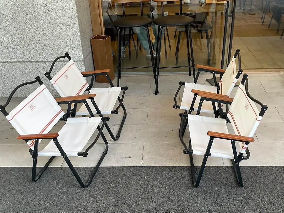 Waiting area outside the restaurant