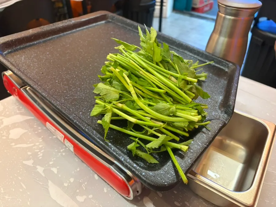A generous plate of fresh minari
