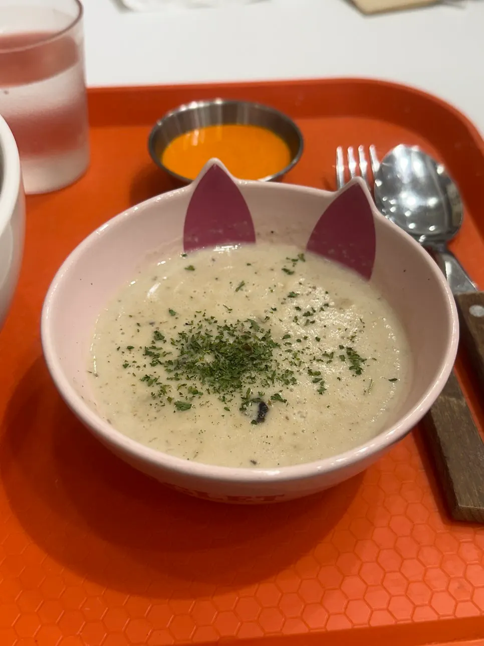 포케와 함께 주문한 스프