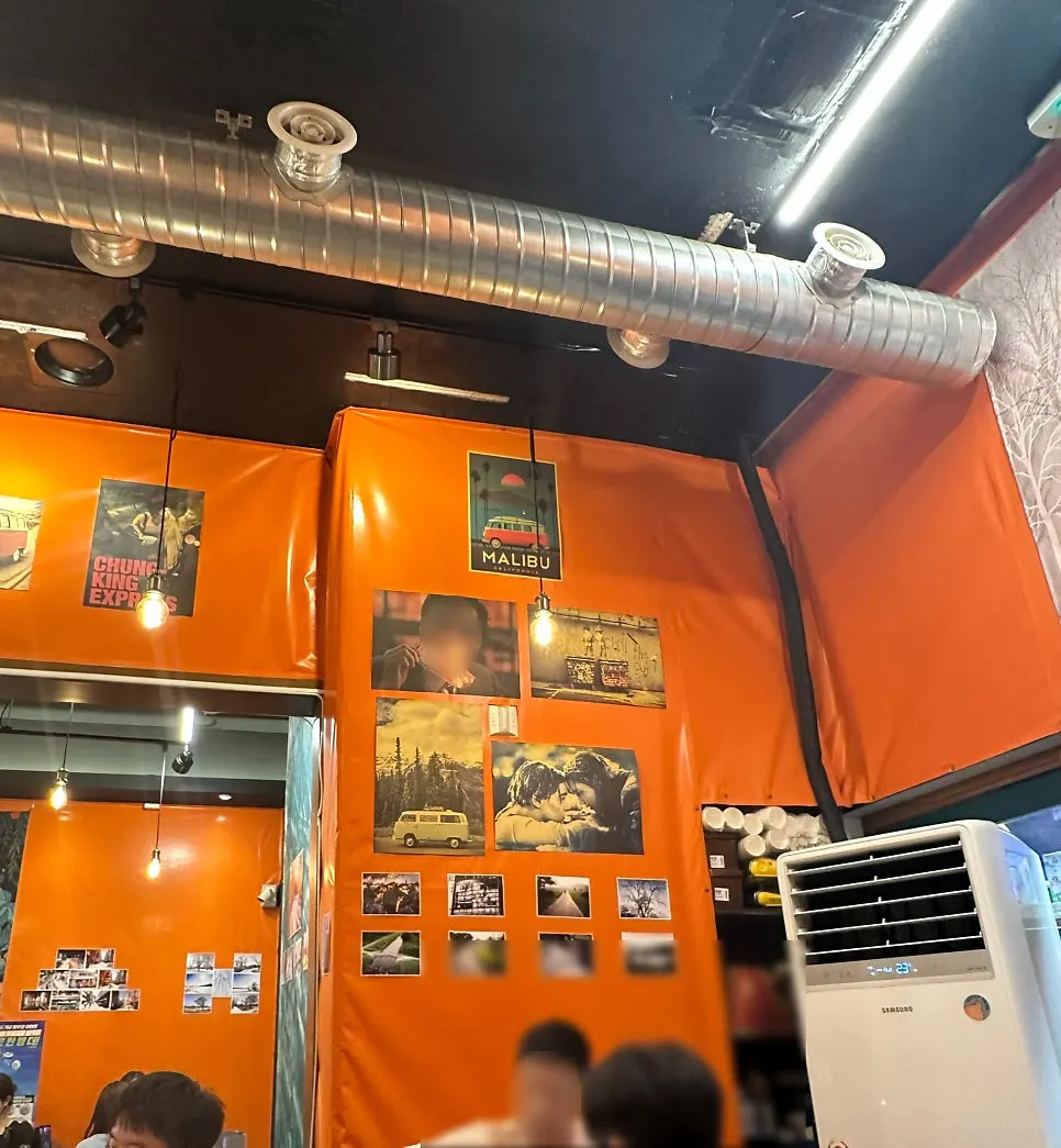 미나리 냉삼 매장 입구 모습