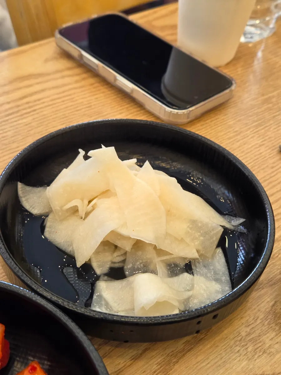 갯수가 넉넉하게 담긴 갈비만두
