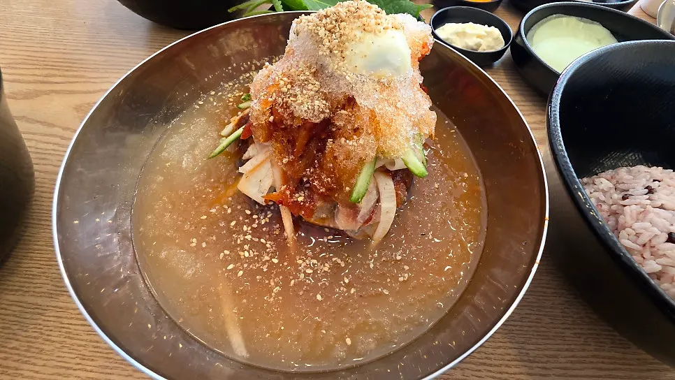 Codari-hoemul bibim naengmyeon topped with shaved ice