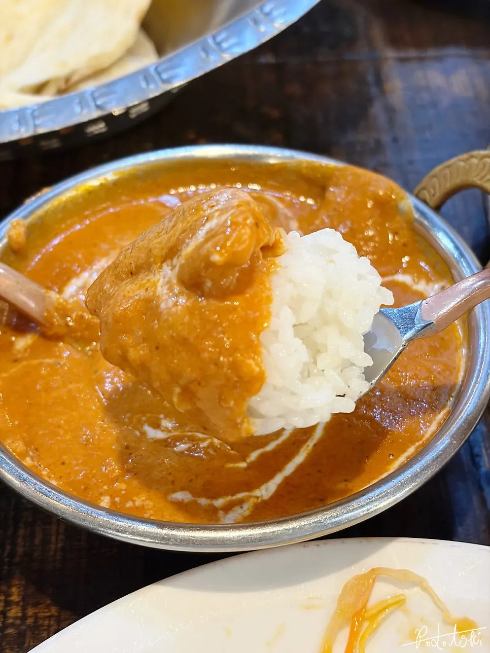 버터치킨 커리를 올린 흰쌀밥