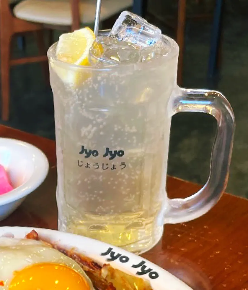 레몬 올린 하이볼 한 잔