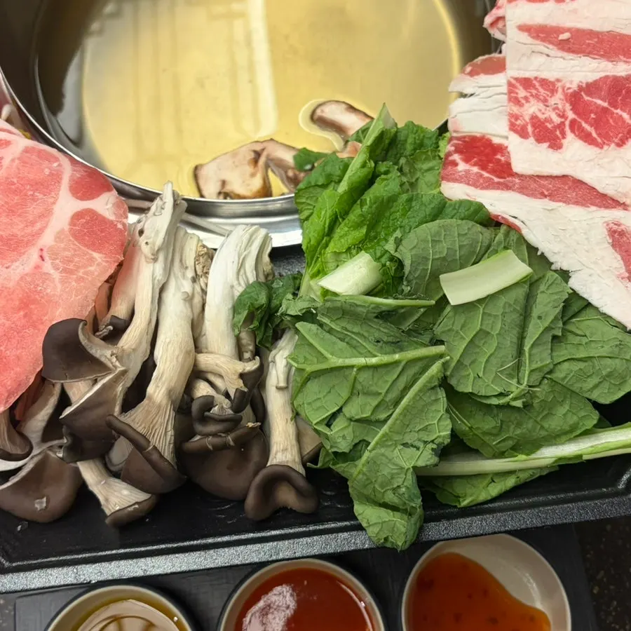 Side dish of geotjeori served with the meal