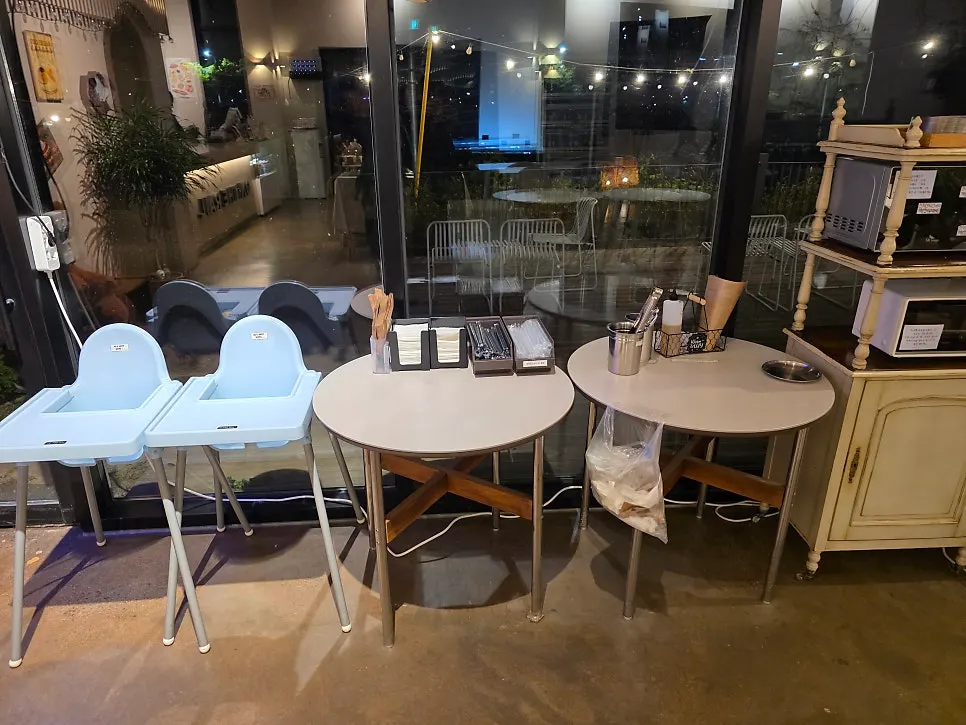 아기의자가 준비된 온더레일 좌석