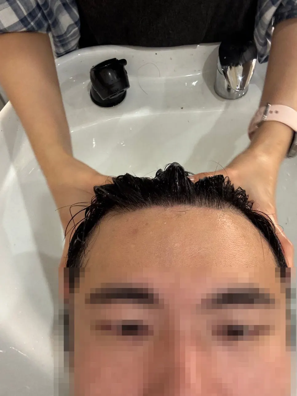 우드 파티션으로 나뉜 원장실 공간