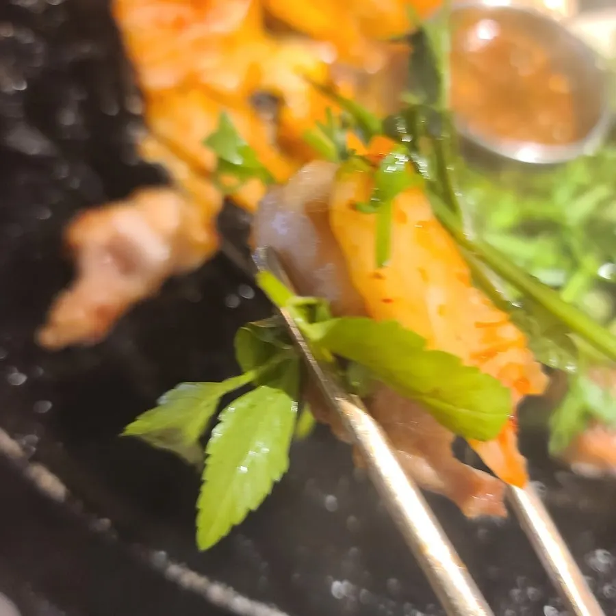 Pork belly dipped in meljeot sauce