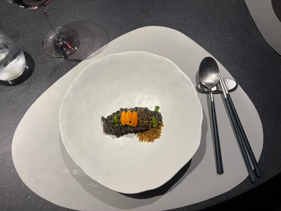 Gangneung shredded potato ice cream topped with truffle