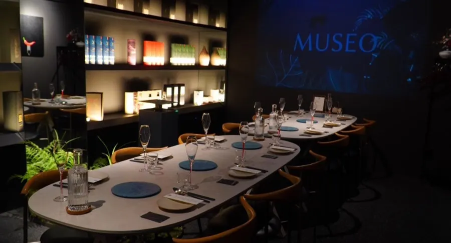 Image showing MUSEO's hours and interior information
