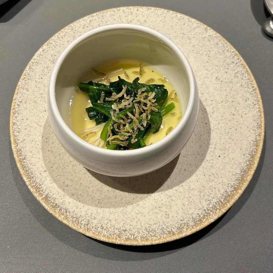 MUSEO's first course, made with Shinan scallions and egg