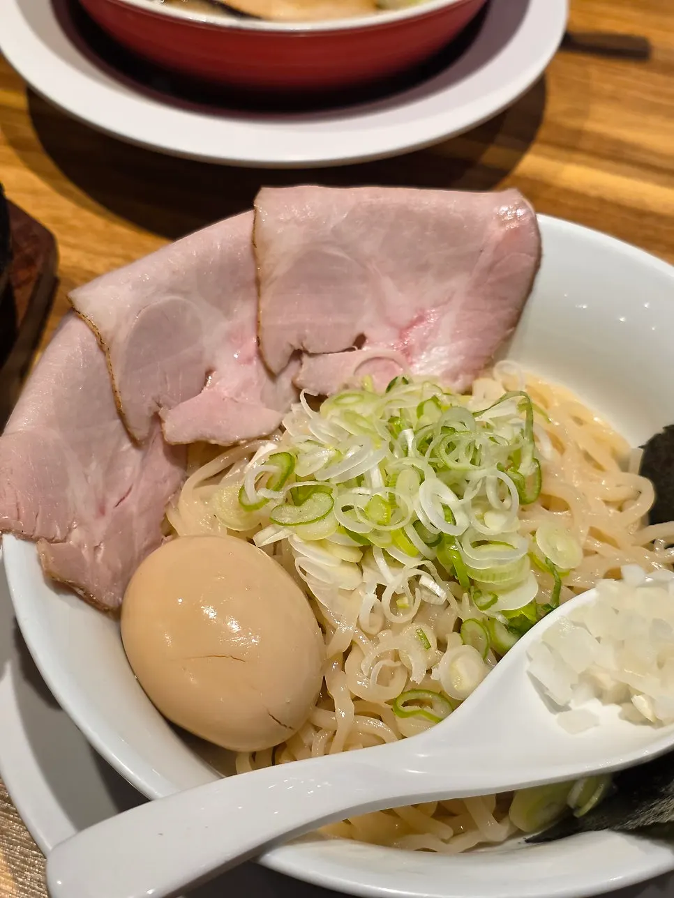 Tsukemen loaded with base toppings at Mentsuru
