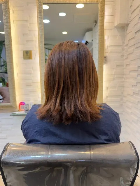 염색 전 얼룩진 겉머리