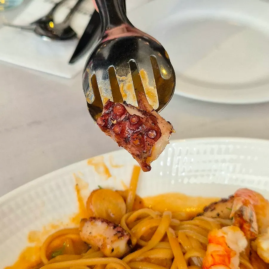 Linguine with octopus and red shrimp