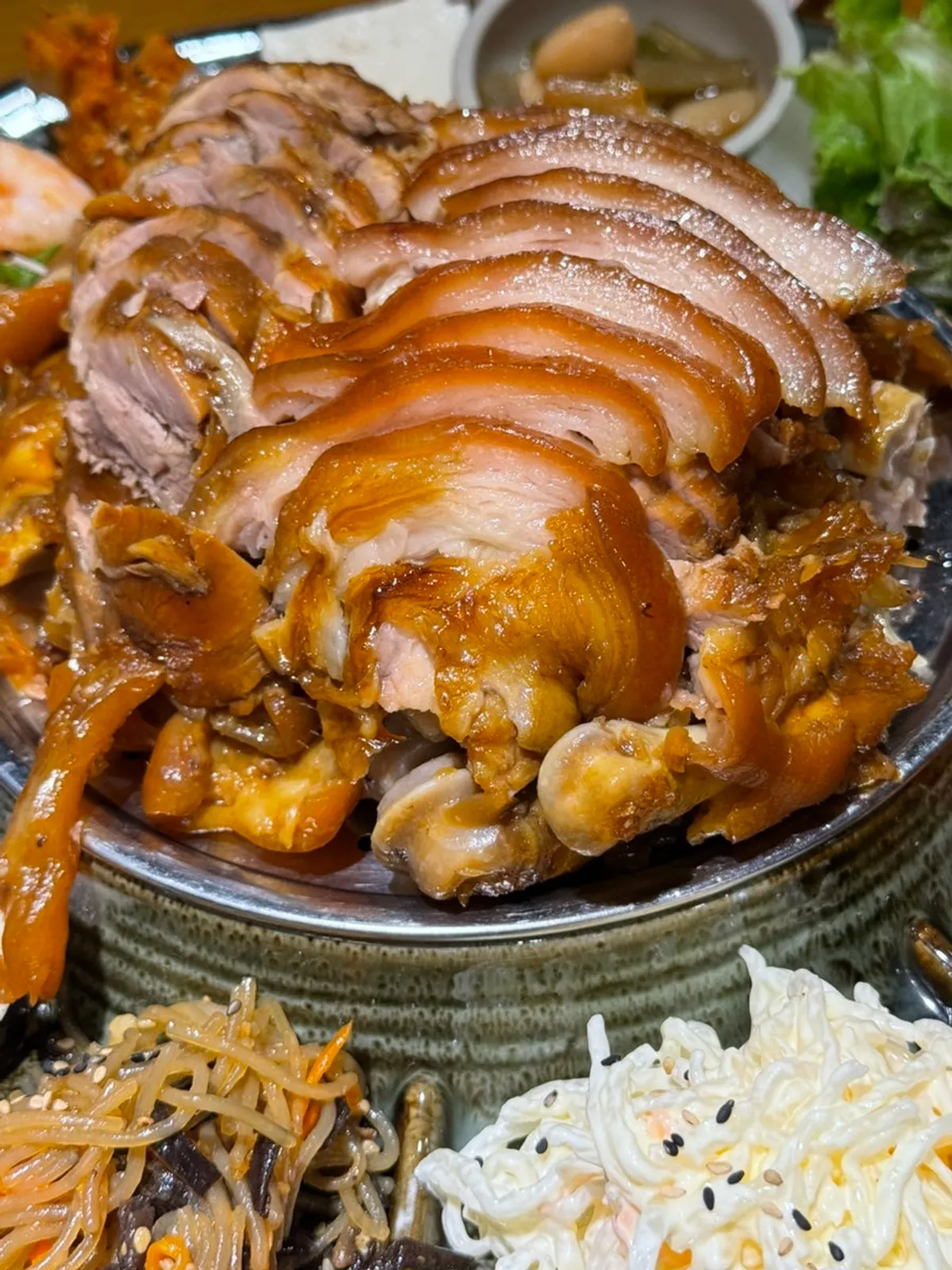 Emperor Jokbal with chewy skin and lean meat