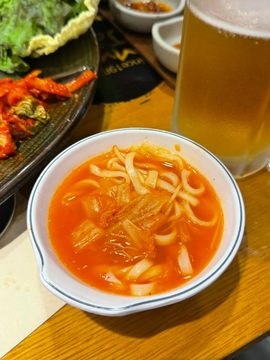 Meal with jokbal and drinks