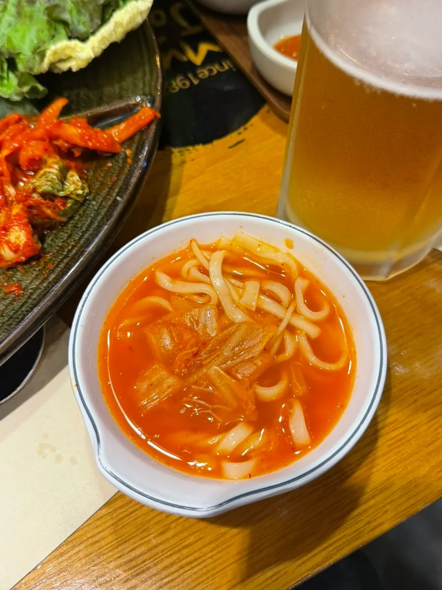 Meal with jokbal and drinks