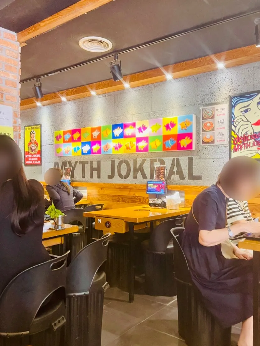 Seating inside Miss Jokbal Seoul Myeongdong Branch