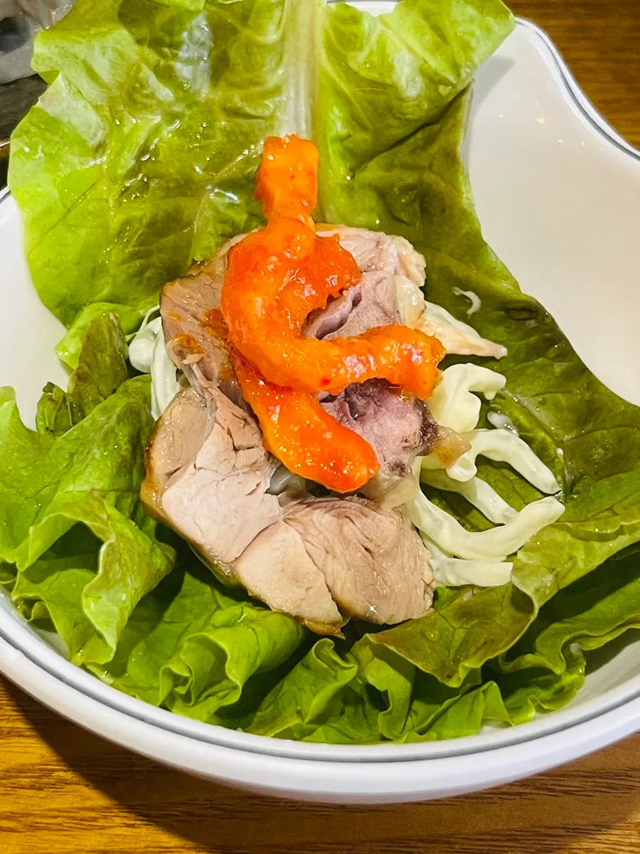 Finishing the emperor's jokbal with wraps