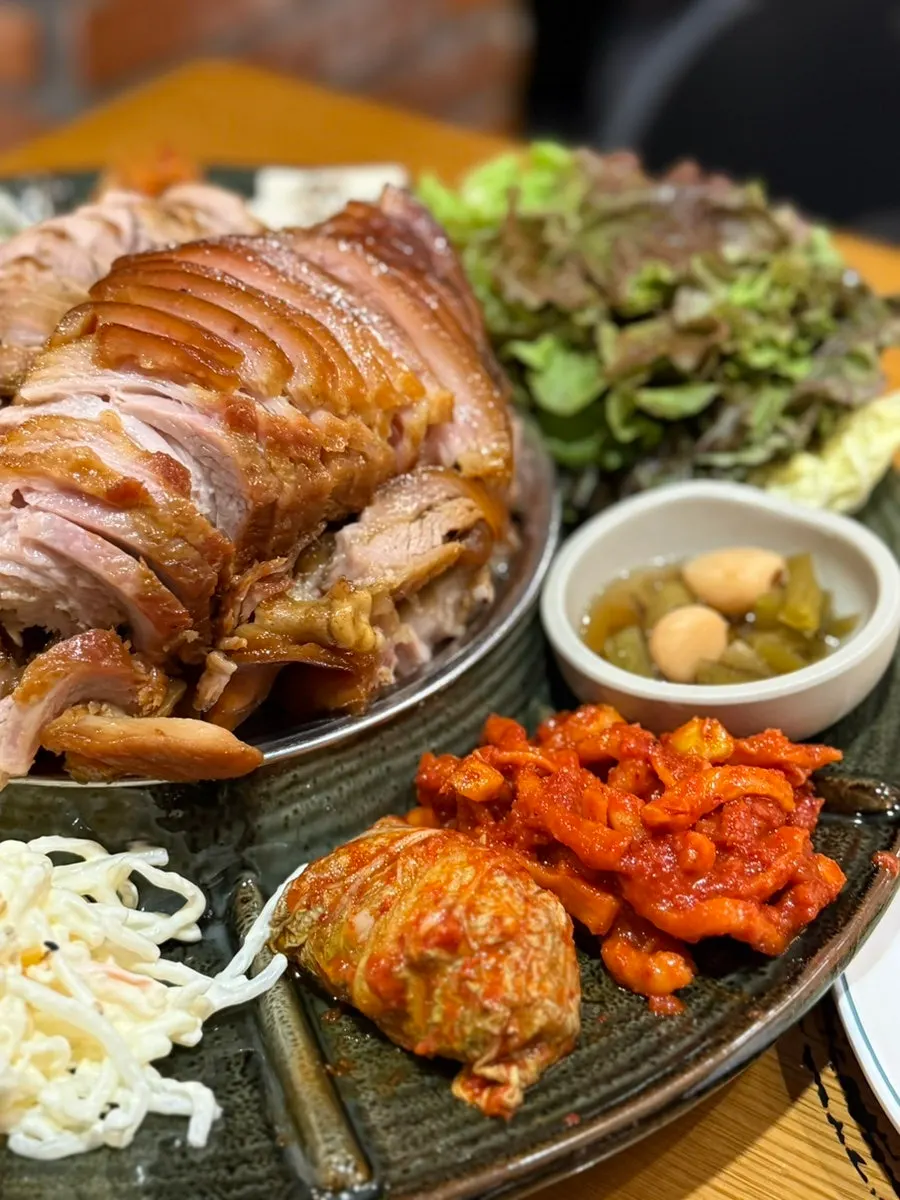 Gimbap, salad, and other Emperor's BBQ sides