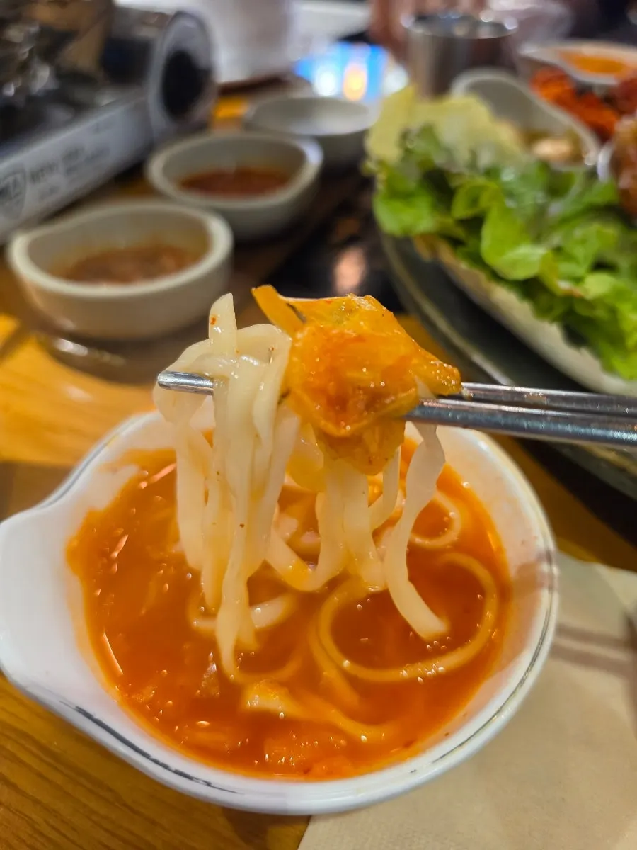 명동 미쓰족발 상차림 준비