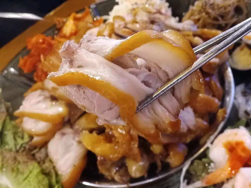 Spread before eating the jokbal