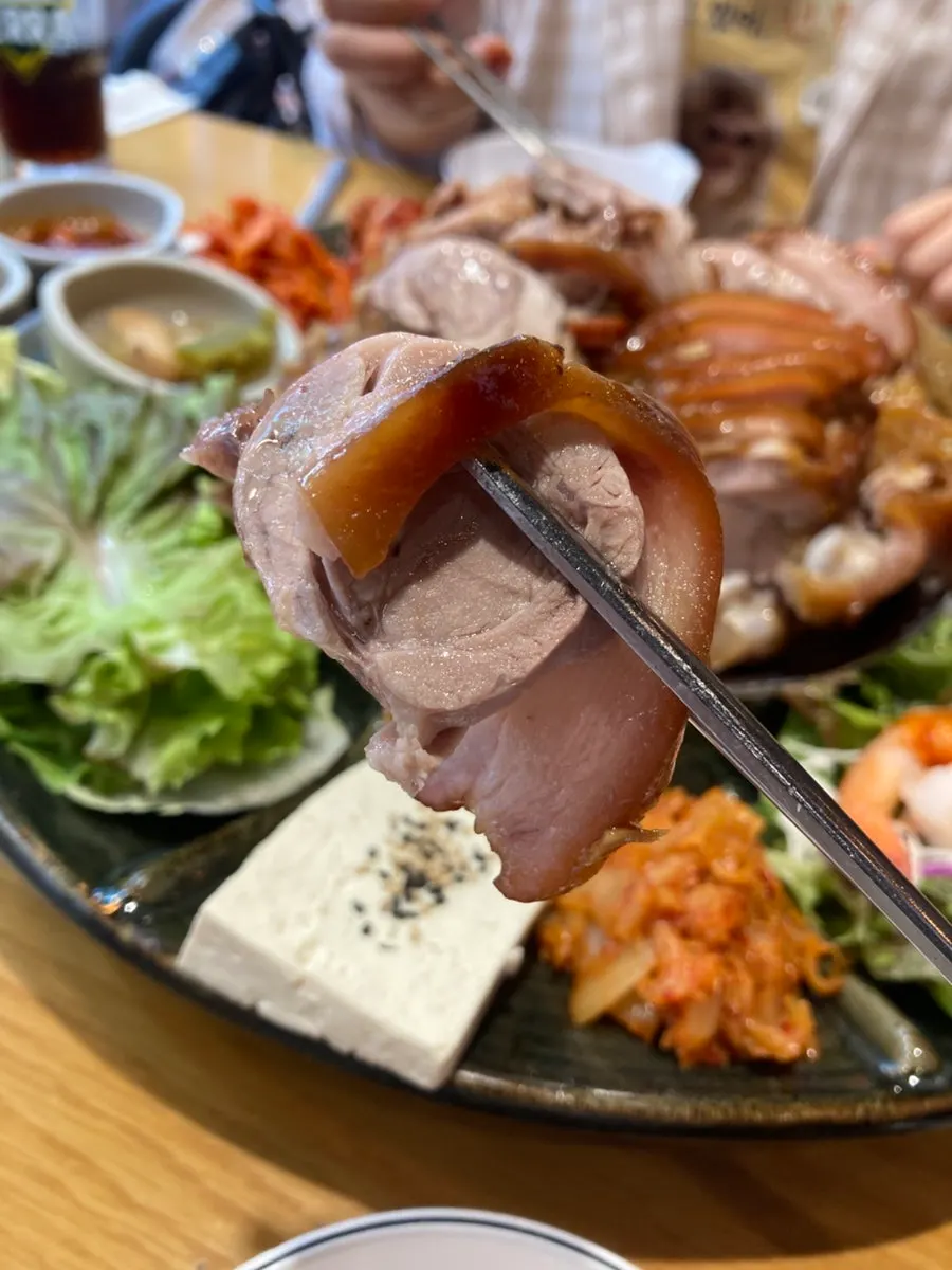 야들야들한 황제족발 살코기 클로즈업
