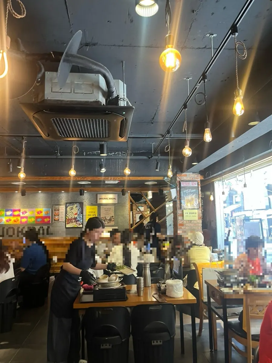 미쓰족발 서울명동점 매장 입구