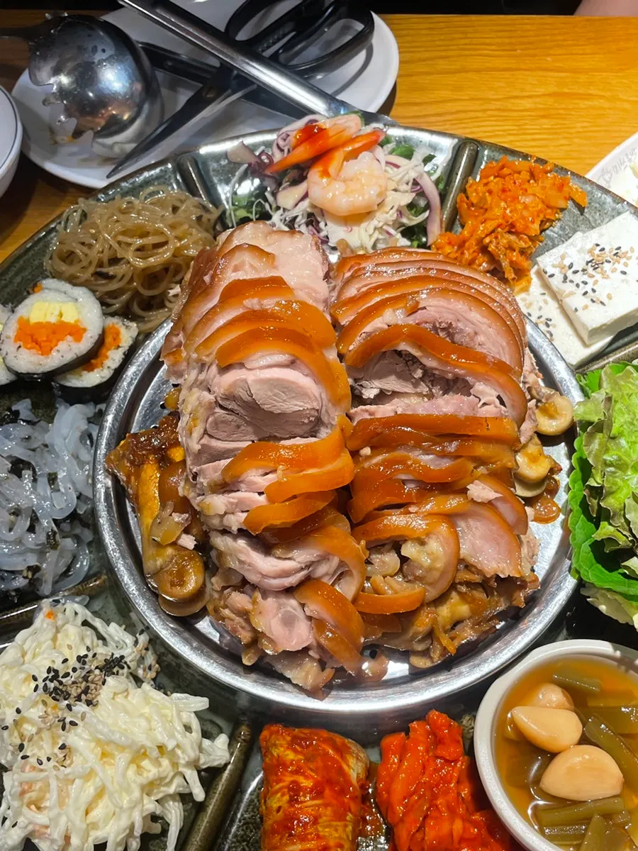 미쓰족발 황제족발 한 접시